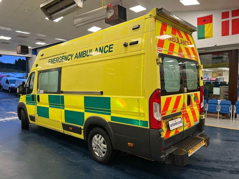 Used Fiat Ducato 180 HP (132 kW) 2016 Yellow Van