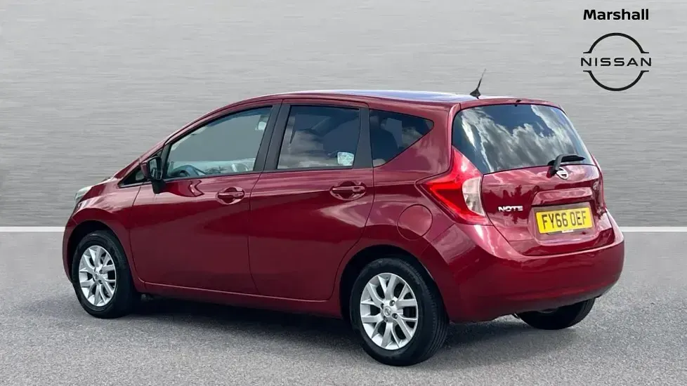 Used Nissan Note Acenta 80 HP (58 kW) 2016 Metallic  magnetic red Hatchback