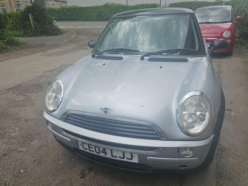 Used Mini ONE Hatch 2004 Silver Hatchback