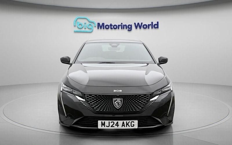 Usado Peugeot 308 GT 131 HP (96 kW) 2024 Preto Citadino