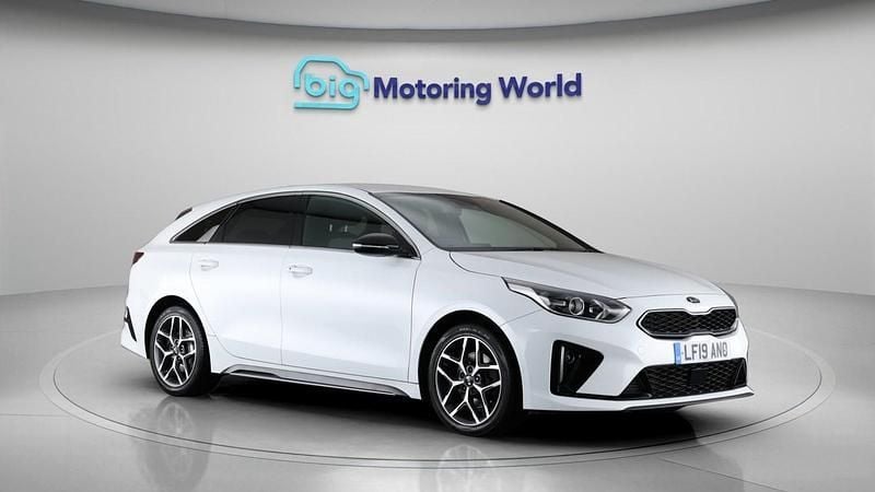 White Used 2019 Kia ProCeed GT-Line Hatchback | £13,000 (Fair price) - Image 1/4