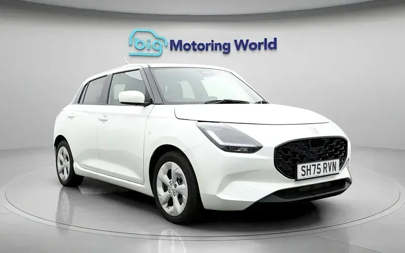 Used Suzuki Swift 82 HP (60 kW) 2025 White Hatchback