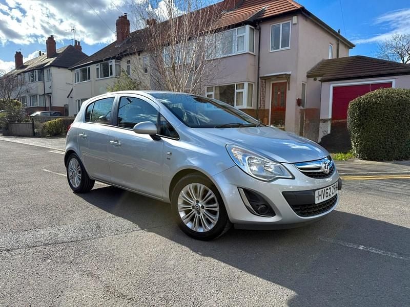 Used Vauxhall Corsa 90 HP (66 kW) 2013 Silver Hatchback