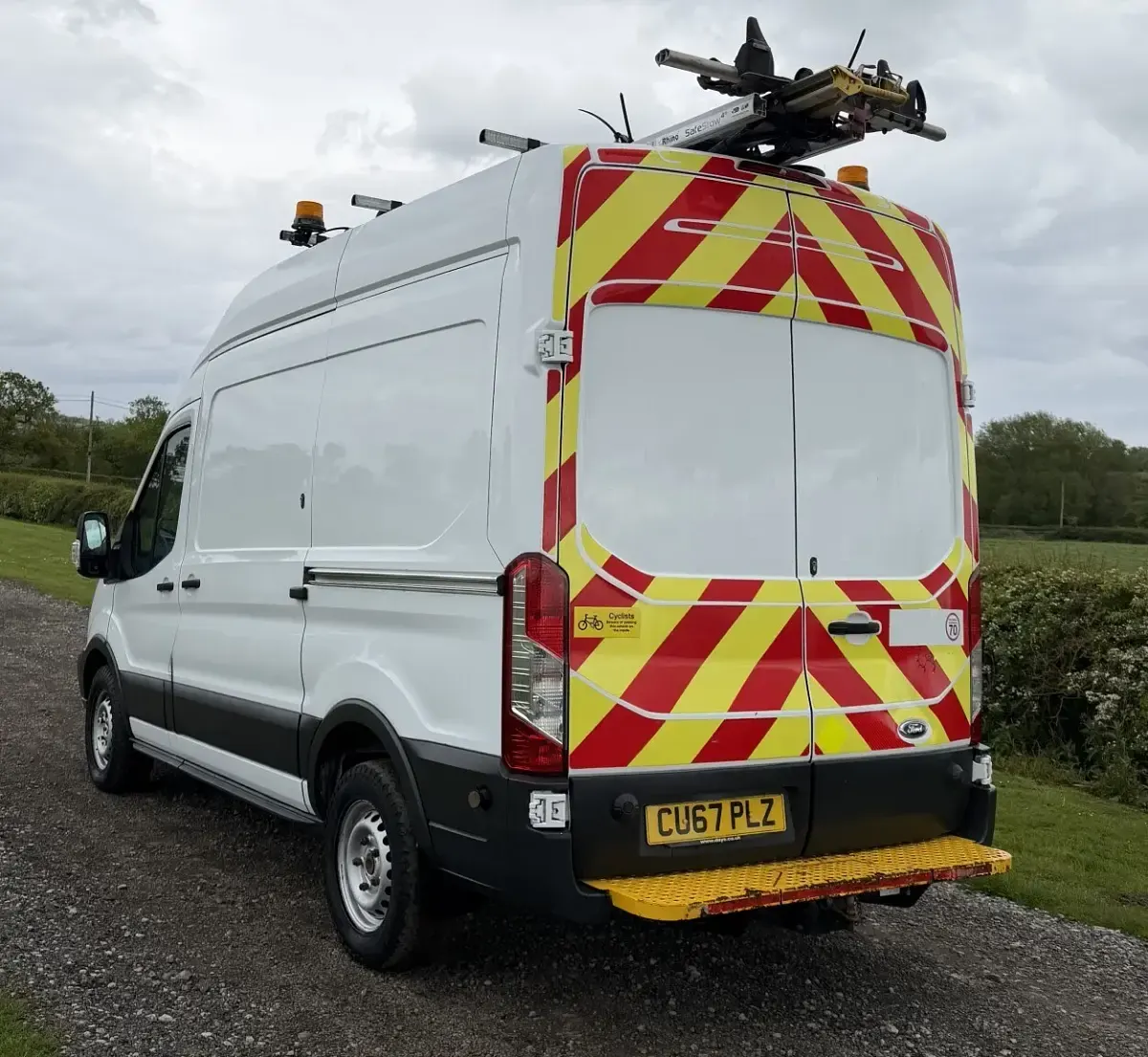 Used Ford Transit 170 HP (125 kW) 2017 White Van