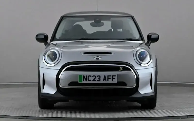 Used Mini Cooper S Level 1 135 kW (184 HP) 2023 Hatchback