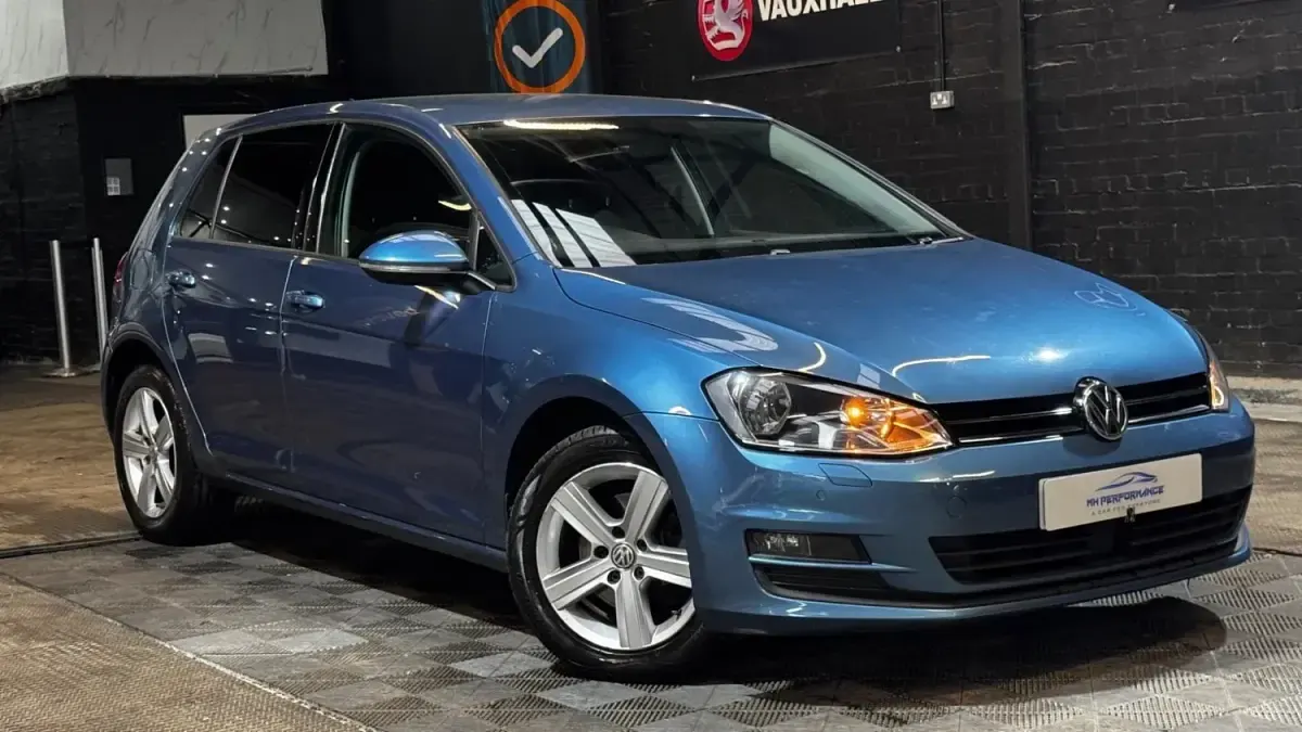 Second-hand VW Golf VII Edition 110 CP (80 kW) 2016 Albastru Hatchback