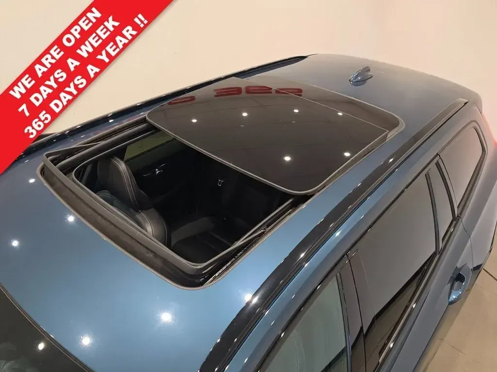 Used Volvo V60 R-Design Pro 190 HP (139 kW) 2019 Blue Estate