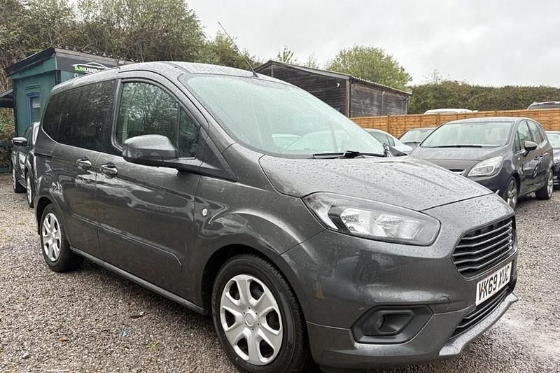 Used 2019 Ford Tourneo Courier Zetec MPV | £7,995 (Fair price) - Image 1/1