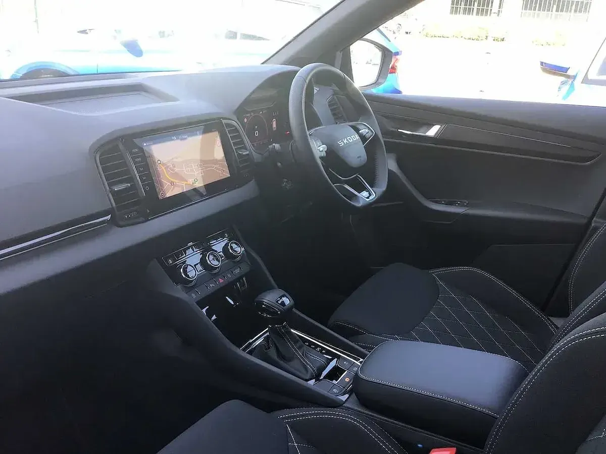 Used Skoda Karoq SportLine 110 HP (80 kW) 2025 Brilliant silver metallic SUV