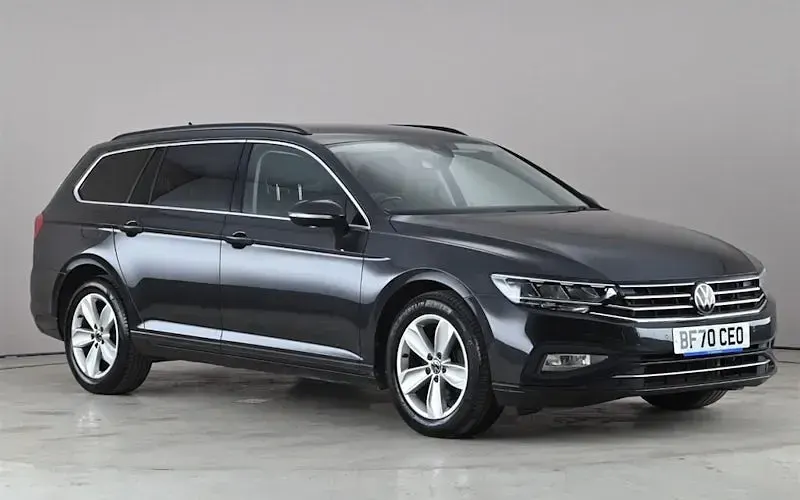 Usado VW Passat SE 150 HP (110 kW) 2023 Carrinha