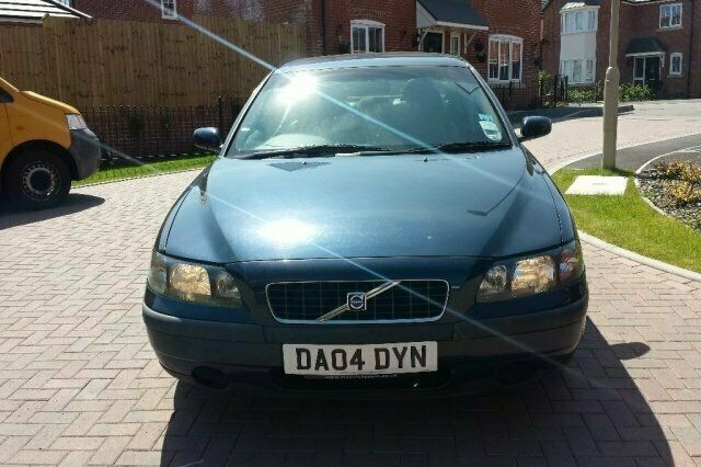 Used 2004 Volvo S60 Sedan | £2,275 - Image 1/4