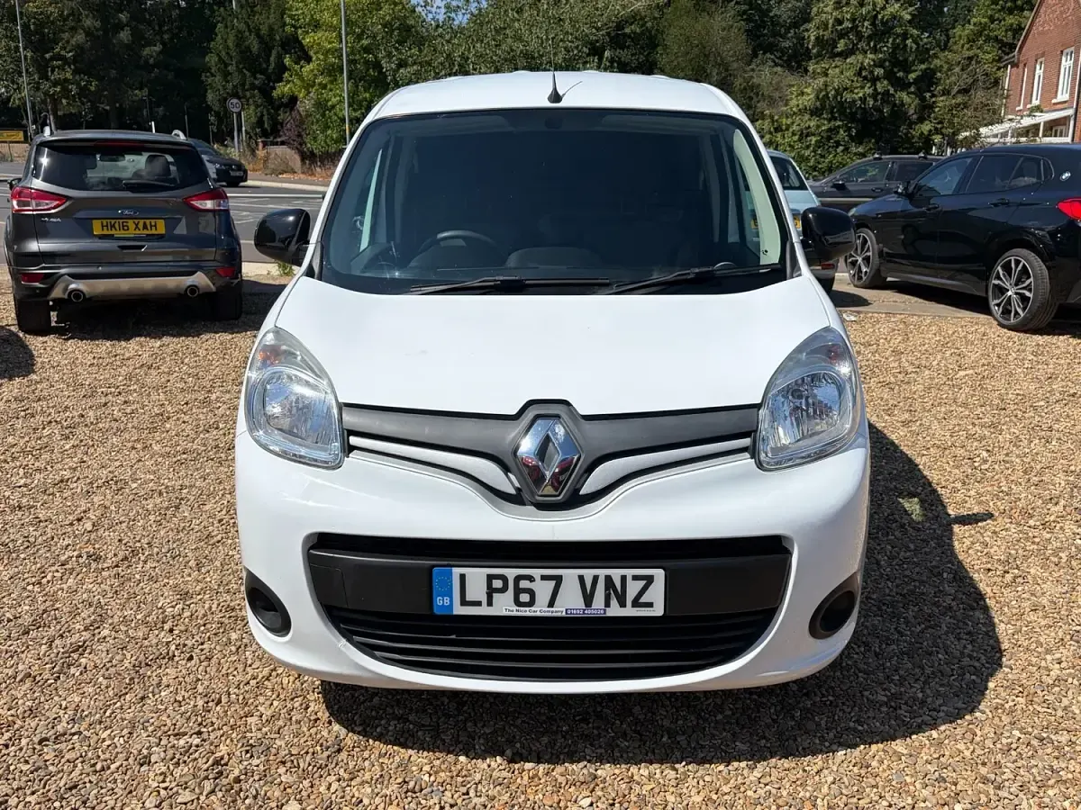 Used Renault Kangoo Business 2018 White MPV