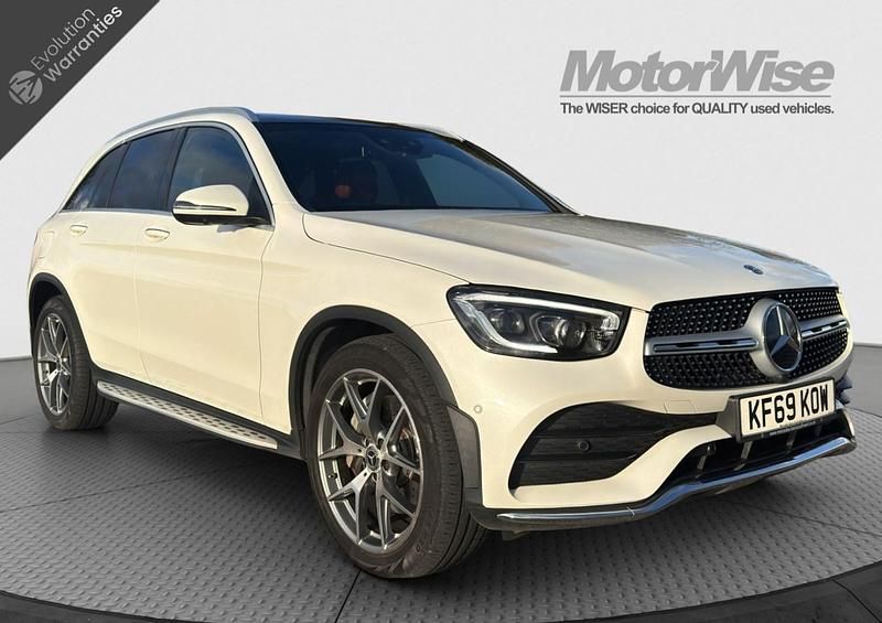 Used Mercedes GLC300 AMG Line Premium 2019 White Estate