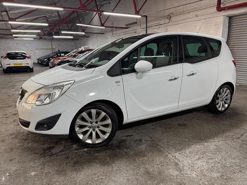 White Used 2012 Vauxhall Meriva MPV | £2,150 (Good price) - Image 1/4