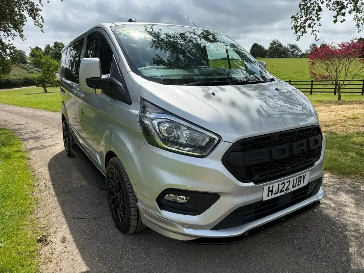 Used Ford Transit Custom Limited 130 HP (95 kW) 2022 Silver Cabriolet