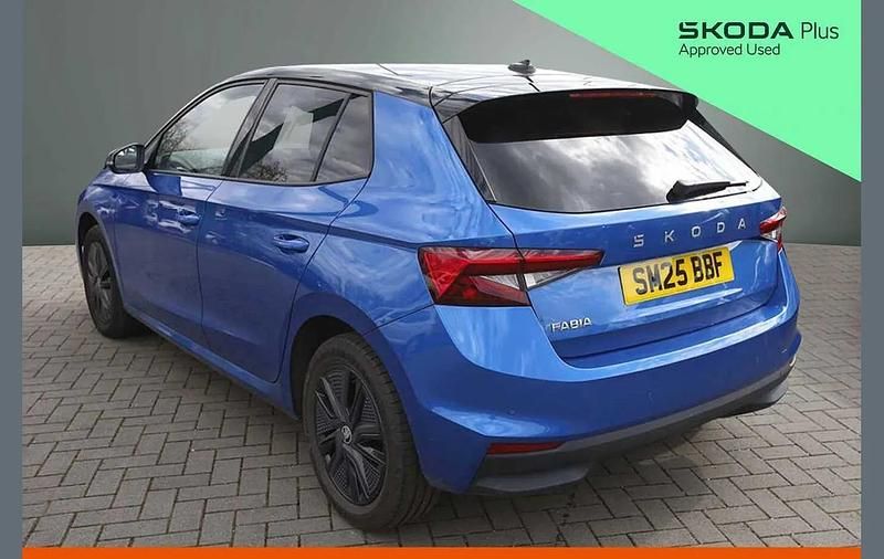 Used Skoda Fabia Design Edition 79 HP (58 kW) 2025 Race blue metallic black magic pearl effect Hatchback