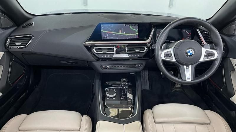 Used BMW Z4 M Sport 194 HP (142 kW) 2024 Blue Cabriolet