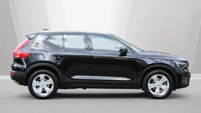 Second-hand Volvo XC40 Core 163 CP (119 kW) 2023 SUV