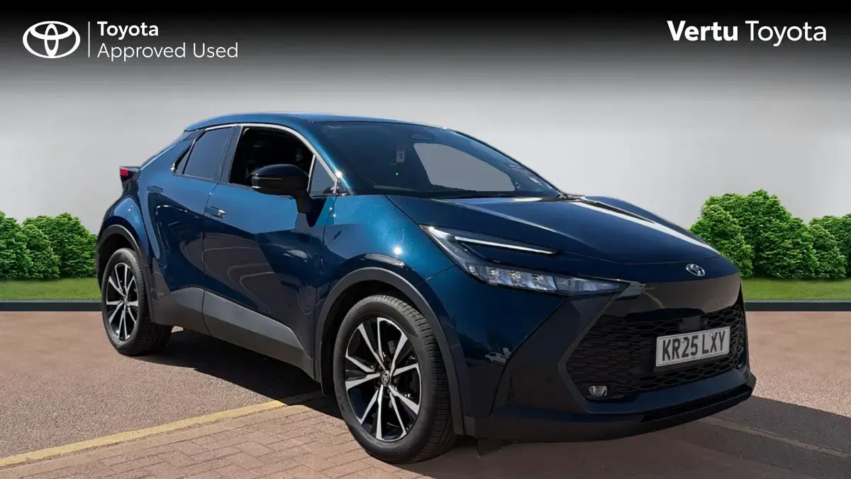 Used Toyota C-HR Design 140 HP (102 kW) 2025 SUV