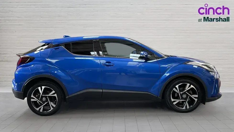Used Toyota C-HR Design 122 HP (89 kW) 2022 Blue SUV