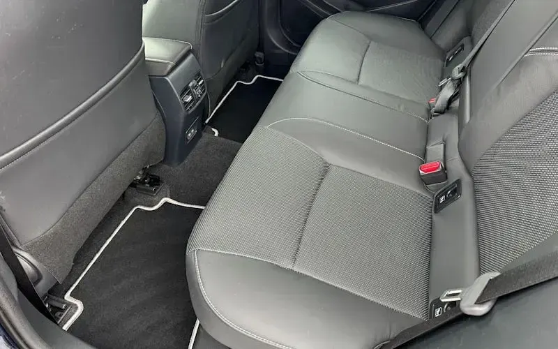 Used Toyota Corolla 196 HP (144 kW) 2024 Blue Estate