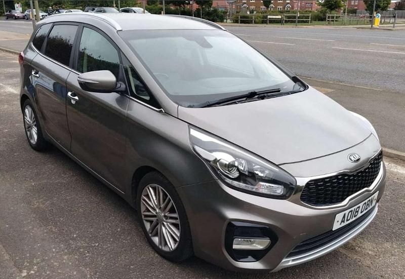 Silver Used 2018 Kia Carens 3 MPV | £9,795 (Fair price) - Image 1/4