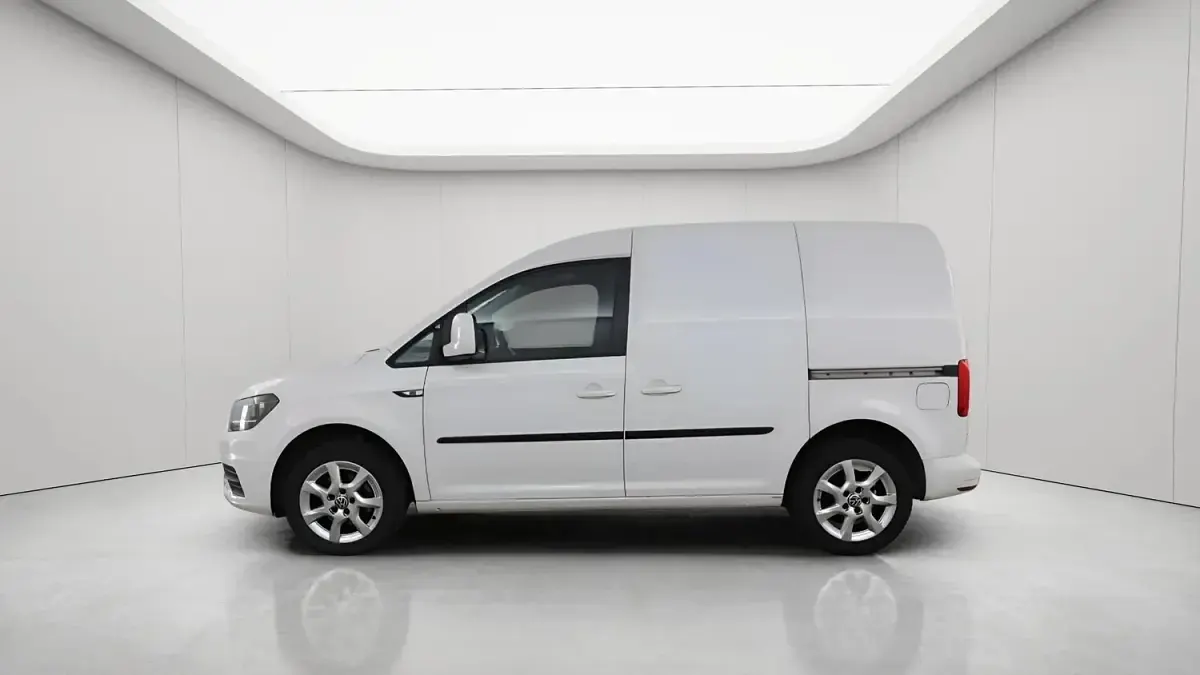 Used VW Caddy Trendline 102 HP (75 kW) 2019 White MPV