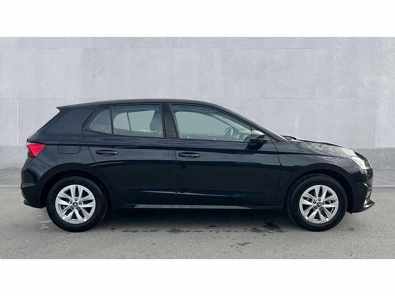 Used Skoda Fabia SE 95 HP (69 kW) 2025 Pearl  black magic Hatchback