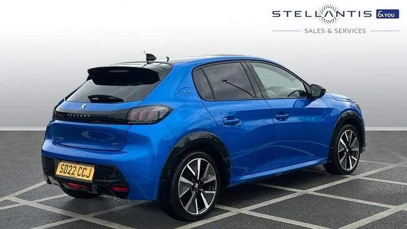 Used Peugeot e-208 GT 98 kW (134 HP) 2022 Blue Hatchback