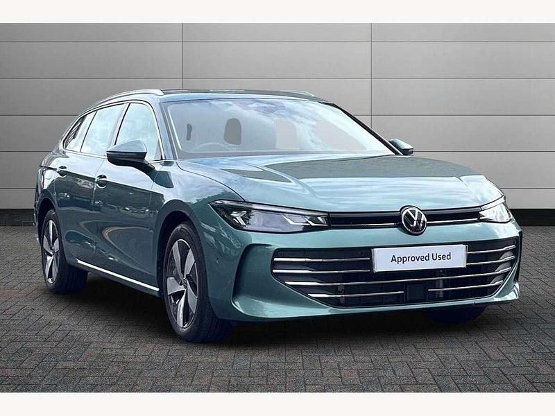 Green Used 2025 VW Passat Life Estate | £28,295 - Image 1/3