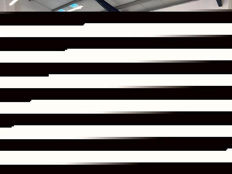 Image 2/4