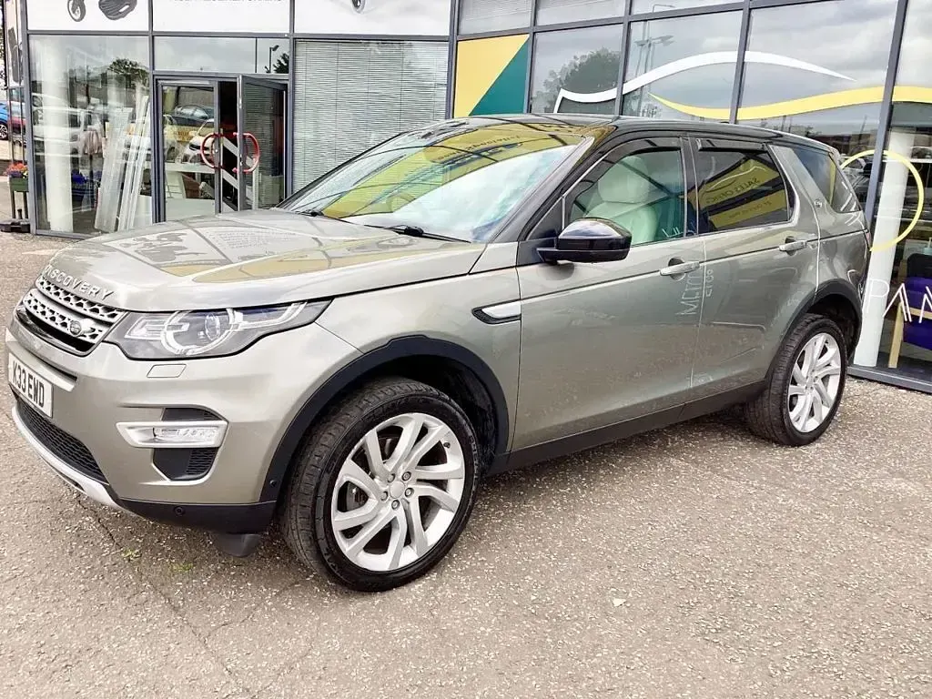 Used Land Rover Discovery Sport HSE Luxury 180 HP (132 kW) 2018 Silver SUV