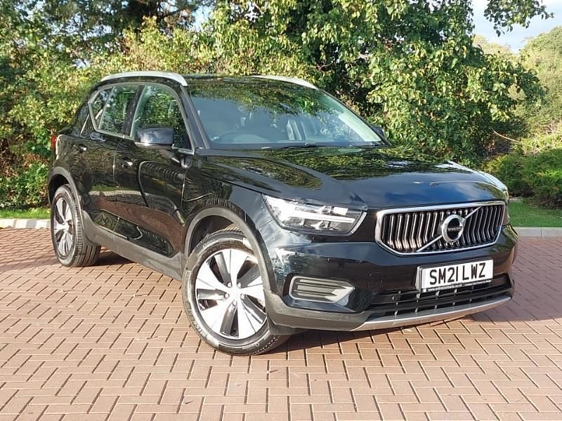Black Used 2021 Volvo XC40 Inscription SUV | £20,998 (Fair price) - Image 1/4
