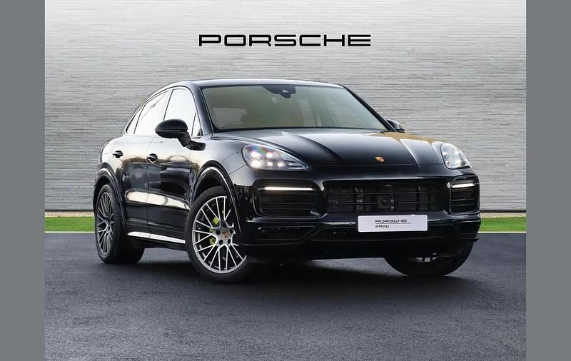 Used Porsche Cayenne Platinum Edition 456 HP (335 kW) 2023 Black SUV