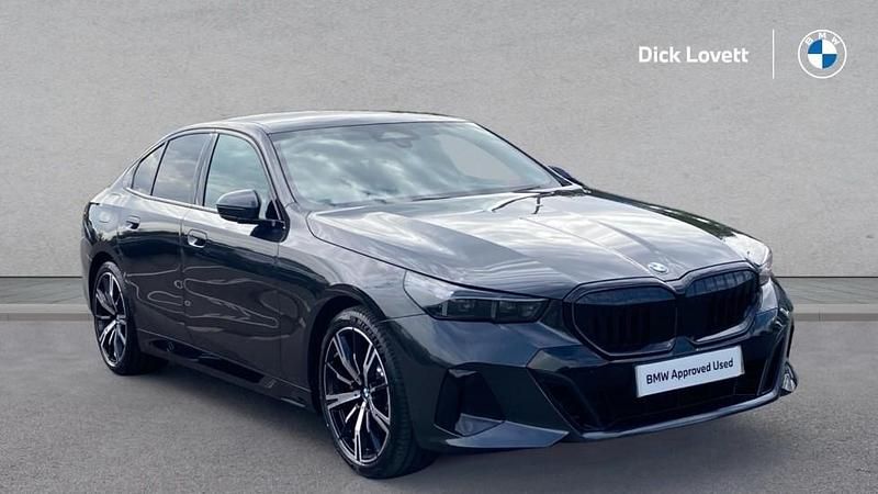Grey Used 2025 BMW 520 M Sport | £42,222 (Fair price) - Image 1/4