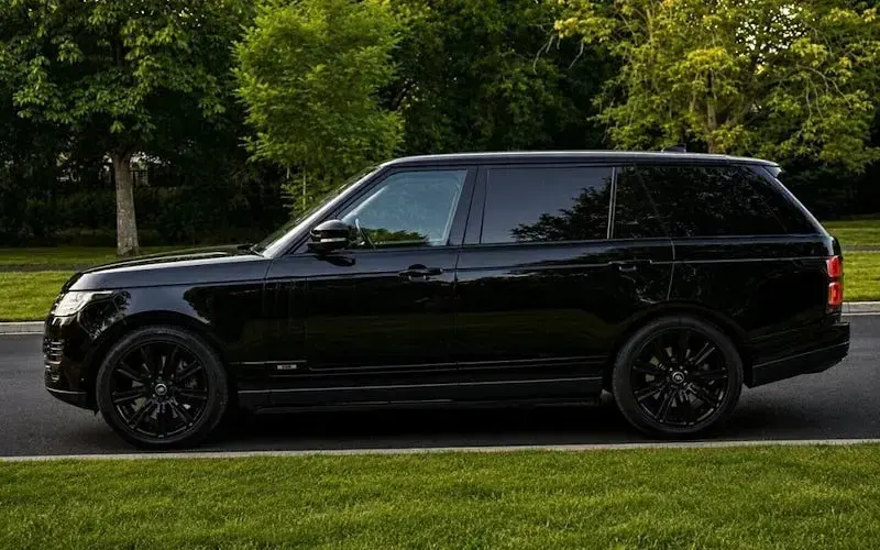 Used Land Rover Range Rover Autobiography 404 HP (297 kW) 2019 Black SUV