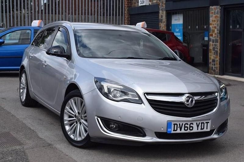 Silver Used 2016 Vauxhall Insignia Design Edition Estate | £6,500 (Fair price) - Image 1/1