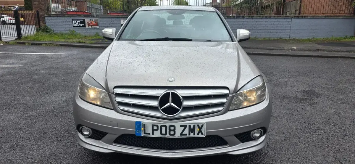 Begagnad Mercedes C220 2008 Silver Sedan