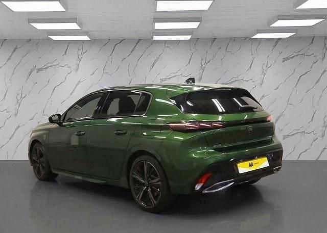Used Peugeot 308 Premium 225 HP (165 kW) 2022 Green Hatchback