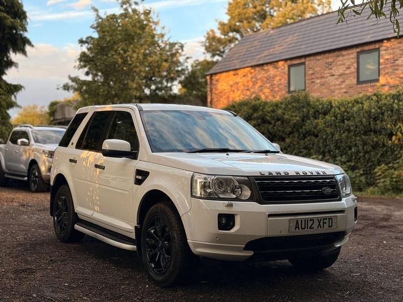 White Used 2012 Land Rover Freelander 2 SUV | £6,495 (Fair price) - Image 1/4