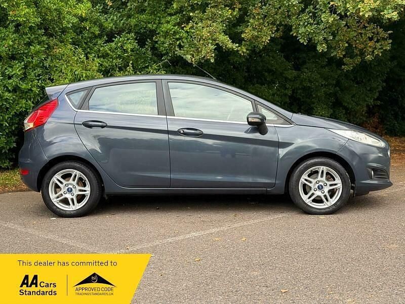 Used Ford Fiesta Zetec 2013 Grey Hatchback