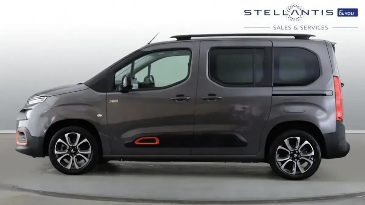 Used Citroën Berlingo XTR 98 kW (134 HP) 2023 Grey MPV