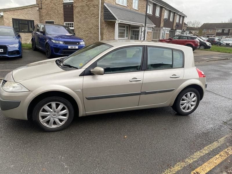 Usado Renault Mégane II Dynamique 2007 Bege Citadino