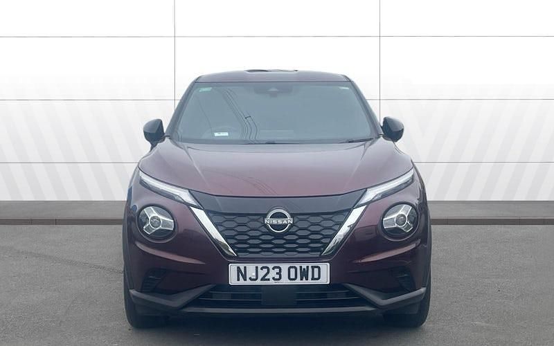 Used Nissan Juke N-Connecta 143 HP (105 kW) 2023 Red SUV