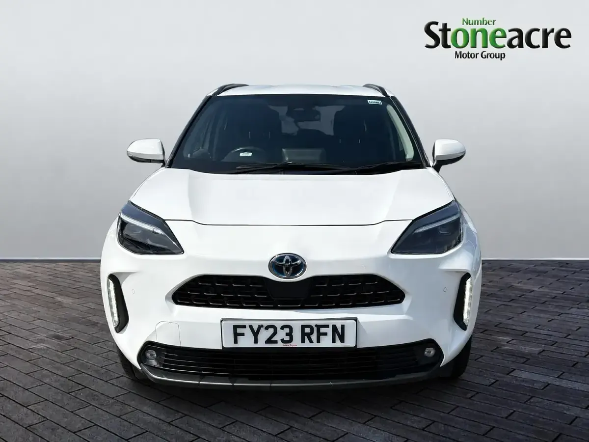 Used Toyota Yaris 2023 White Hatchback