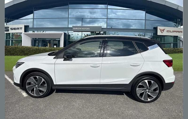 Used Seat Arona FR Sport 113 HP (83 kW) 2024 White SUV