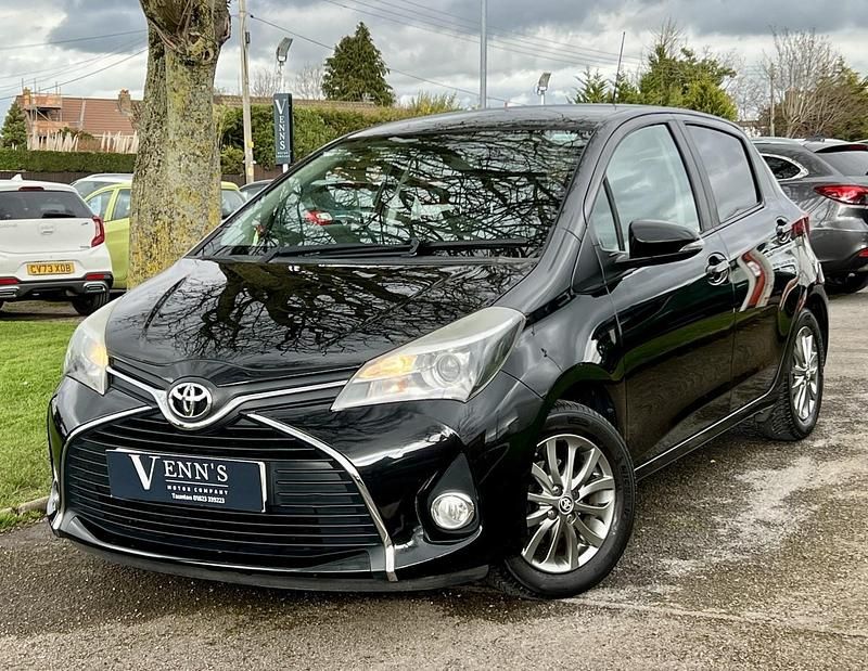 Used Toyota Yaris 2016 Black Hatchback