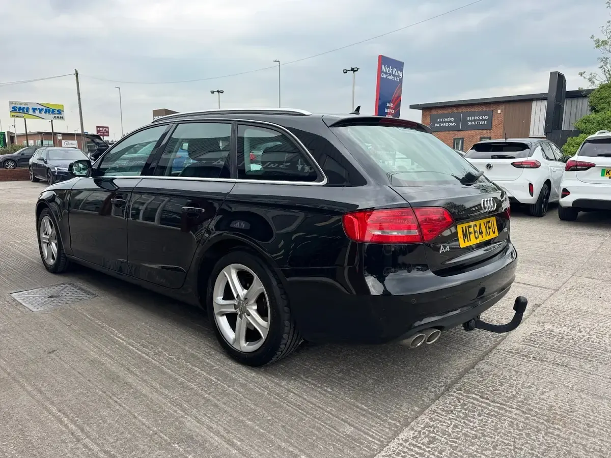 Used Audi A4 163 HP (119 kW) 2014 Phantom black Estate