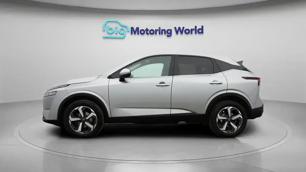 Used Nissan Qashqai N-Connecta 158 HP (116 kW) 2023 Silver SUV