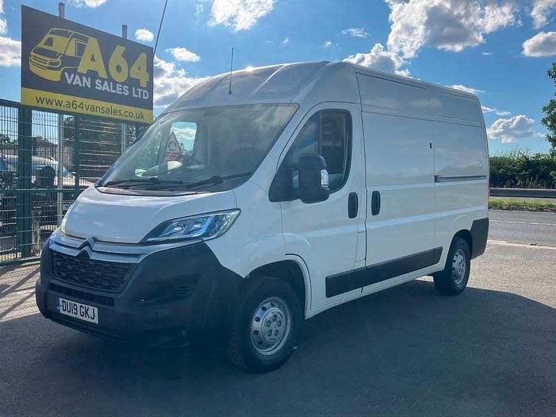 Used Citroën Relay 140 HP (102 kW) 2019 White Van